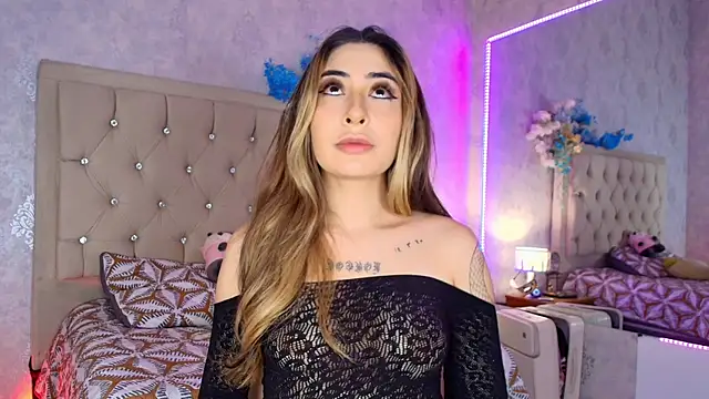 nini love01 online show from May 23, 3:23 am