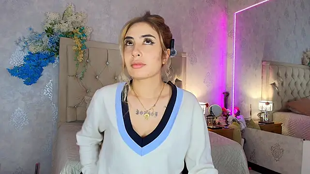 nini love01 online show from July 13, 3:53 am