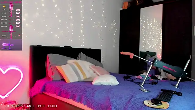 Snapshot of smurfette1 chatting on December 4, 1:20 pm smurfette1 online show from December 4, 1:20 pm