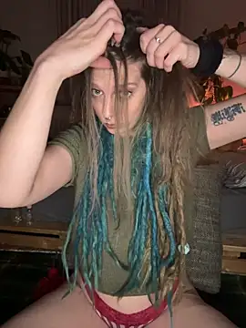 MenaDreadfull online show from February 1, 5:33 pm