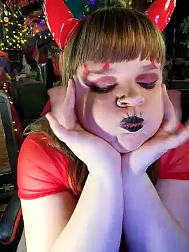 VelvetDiablo online show from December 6, 4:03 am