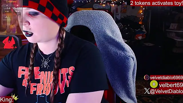 VelvetDiablo online show from September 17, 11:39 pm