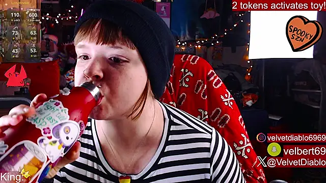 VelvetDiablo online show from September 29, 11:53 pm