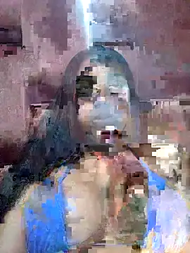 Snapshot of nia_sd chatting on August 8, 4:03 am nia sd online show from August 8, 4:03 am