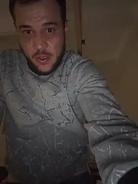 Snapshot of 1Aleks13 chatting on November 10, 2:32 am 1Aleks13 online show from November 10, 2:32 am