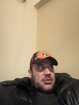 Snapshot of 1Aleks13 chatting on November 14, 7:23 pm 1Aleks13 online show from November 14, 7:23 pm