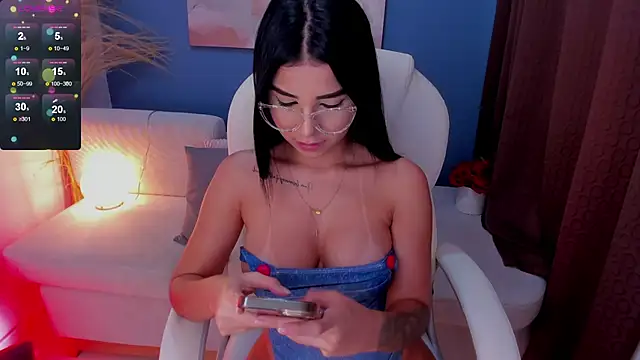 VictoriaLeia online show from March 17, 10:17 pm