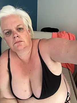 sexychazza16 online show from October 4, 3:21 pm