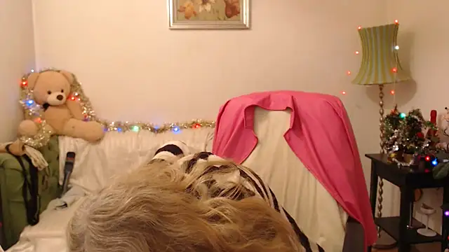 BlairFort online show from December 28, 3:48 pm