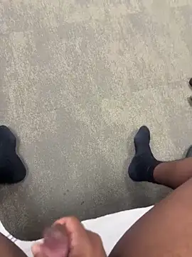 chocolatelongstrokes online show from March 7, 6:43 am