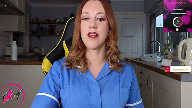 stripmequick online show from December 10, 10:38 am