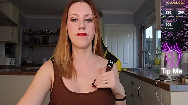 stripmequick online show from February 4, 2:53 pm