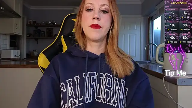 stripmequick online show from February 6, 9:53 am