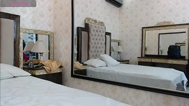 PamelaTomson online show from March 4, 12:33 pm