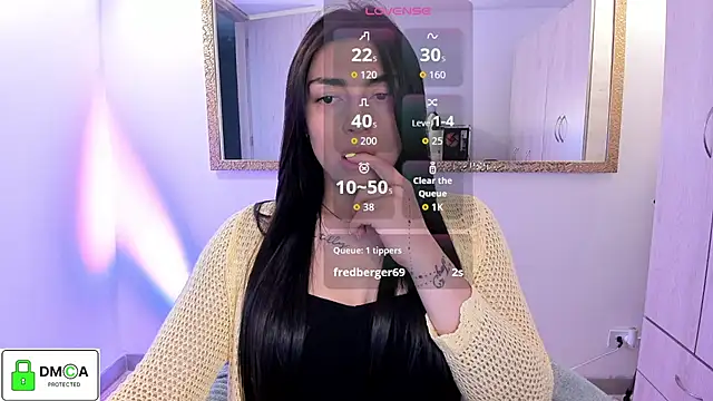 Snapshot of EricaVanderhill chatting on November 23, 10:20 pm EricaVanderhill online show from November 23, 10:20 pm