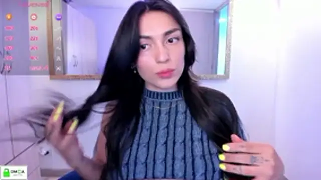 Snapshot of EricaVanderhill chatting on December 14, 2:06 am EricaVanderhill online show from December 14, 2:06 am