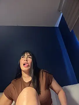 Roxxannne online show from April 3, 10:41 pm