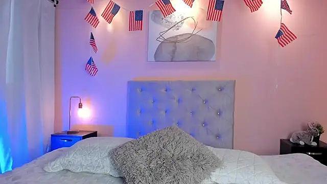 Snapshot of brianathompson chatting on July 4, 7:09 pm brianathompson online show from July 4, 7:09 pm