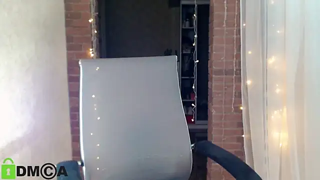 Snapshot of ms_kelarini chatting on January 8, 6:09 pm ms kelarini online show from January 8, 6:09 pm