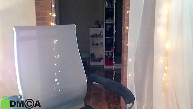 Snapshot of ms_kelarini chatting on February 6, 8:56 pm ms kelarini online show from February 6, 8:56 pm