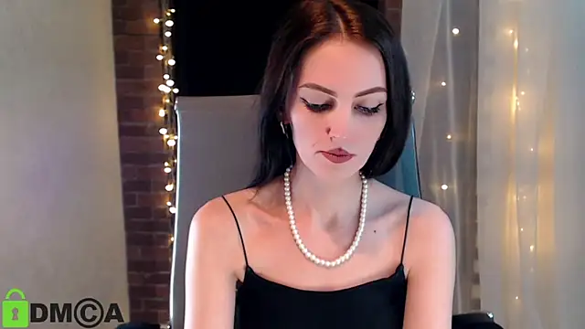 Snapshot of ms_kelarini chatting on February 12, 6:19 pm ms kelarini online show from February 12, 6:19 pm