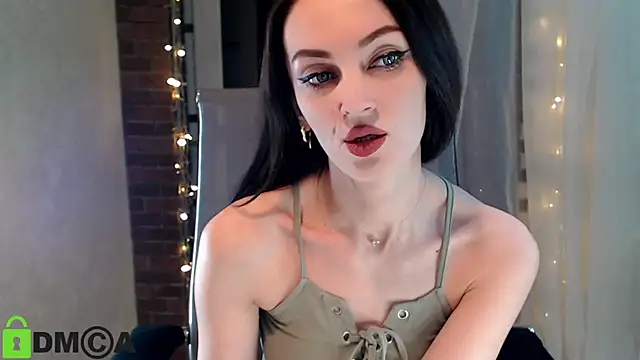 Snapshot of ms_kelarini chatting on February 13, 3:24 pm ms kelarini online show from February 13, 3:24 pm