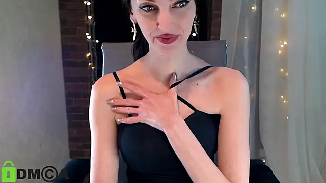 Snapshot of ms_kelarini chatting on February 15, 9:04 pm ms kelarini online show from February 15, 9:04 pm