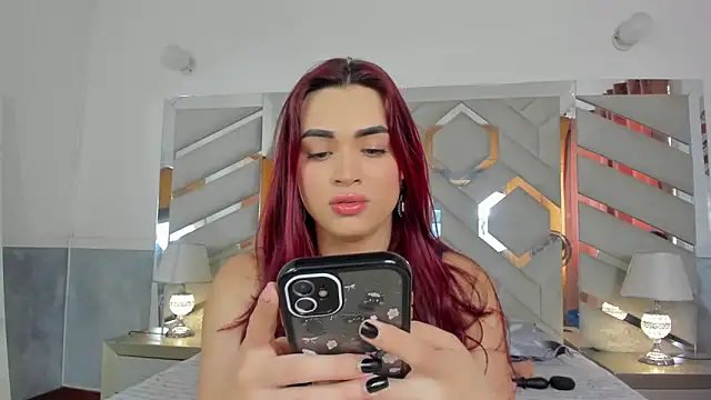 alexandra fire69x online show from February 4, 2:45 pm