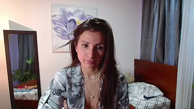 Snapshot of vanessabrown_ chatting on February 1, 9:29 pm vanessabrown online show from February 1, 9:29 pm