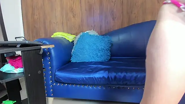 Mature Skinny online show from March 8, 12:52 pm