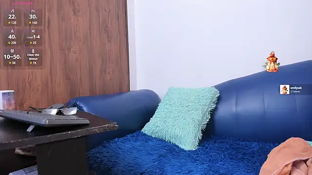 Mature Skinny online show from March 14, 10:48 pm