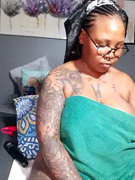 PearlSexxy69 online show from March 14, 3:36 pm