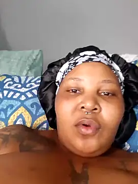 PearlSexxy69 online show from March 18, 5:52 am