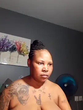 PearlSexxy69 online show from March 19, 1:32 am