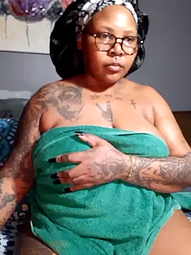 PearlSexxy69 online show from March 22, 8:26 pm