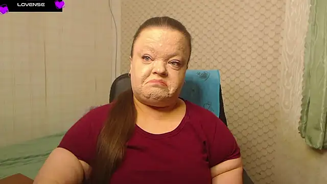 Janiffer MiMi online show from April 17, 4:21 pm