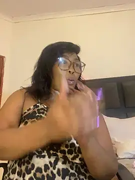 BADFATASS85 online show from January 11, 1:06 am