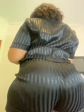 BADFATASS85 online show from January 16, 8:03 pm