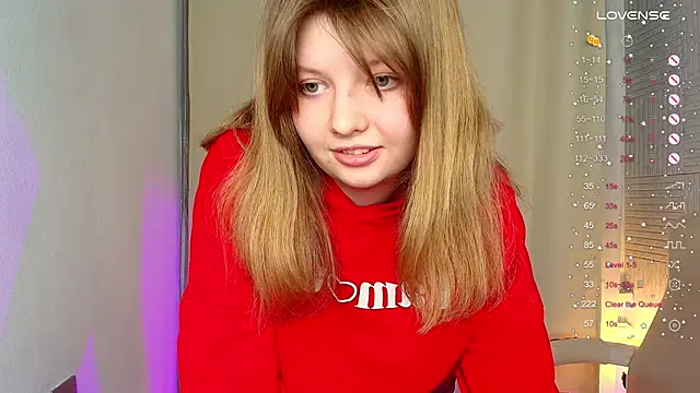 Vivian cutie online show from March 9, 4:55 pm