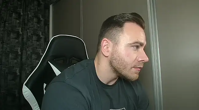 Thori92 online show from January 31, 9:37 pm