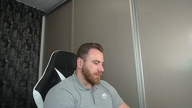 Thori92 online show from March 13, 8:32 pm