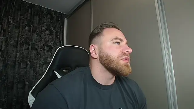 Thori92 online show from March 19, 4:45 pm