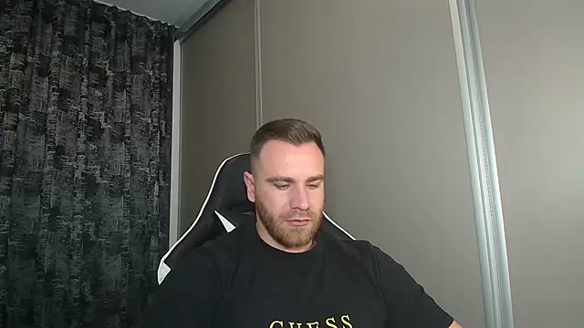 Thori92 online show from October 23, 6:50 pm