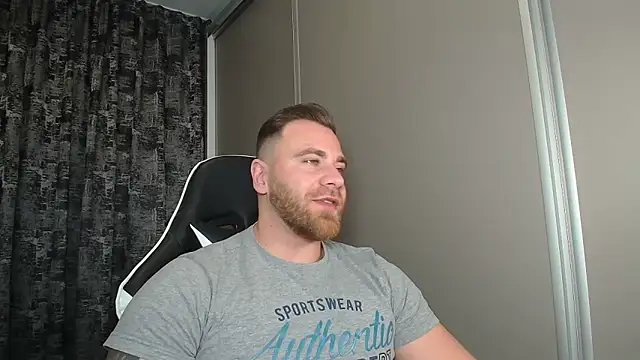 Thori92 online show from November 4, 6:18 pm