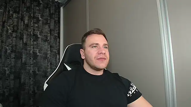 Thori92 online show from February 24, 6:28 pm