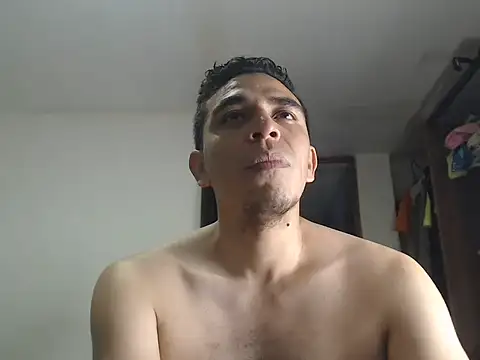 jeancarloscum12 online show from July 6, 11:40 pm