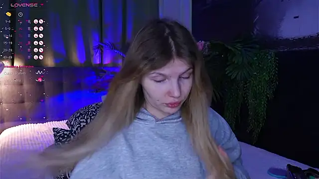  aleksa  online show from December 6, 5:53 am