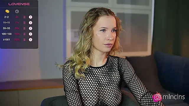 melanielwithu online show from November 6, 11:22 am