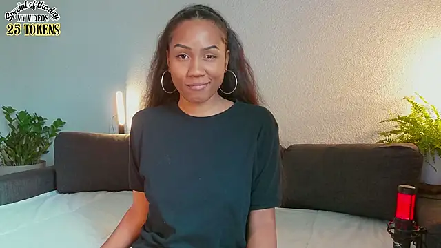 Therainqueen online show from October 7, 9:06 am