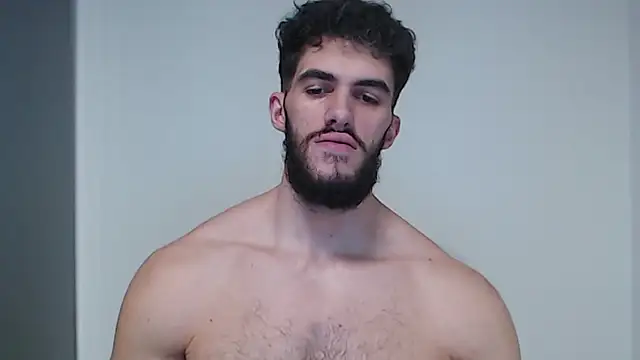 Snapshot of hiddenf chatting on January 11, 9:25 pm hiddenf online show from January 11, 9:25 pm